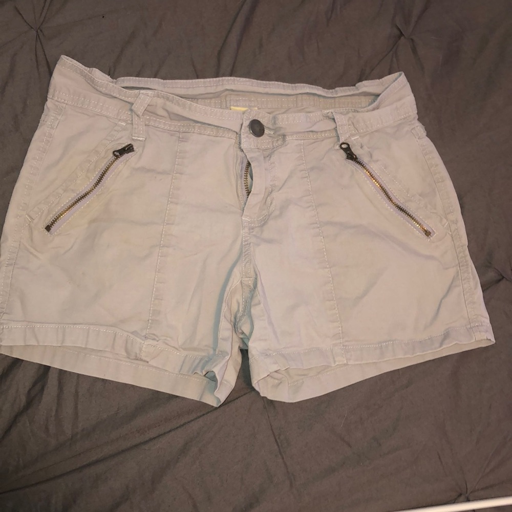 Shorts - Picture 2 of 2